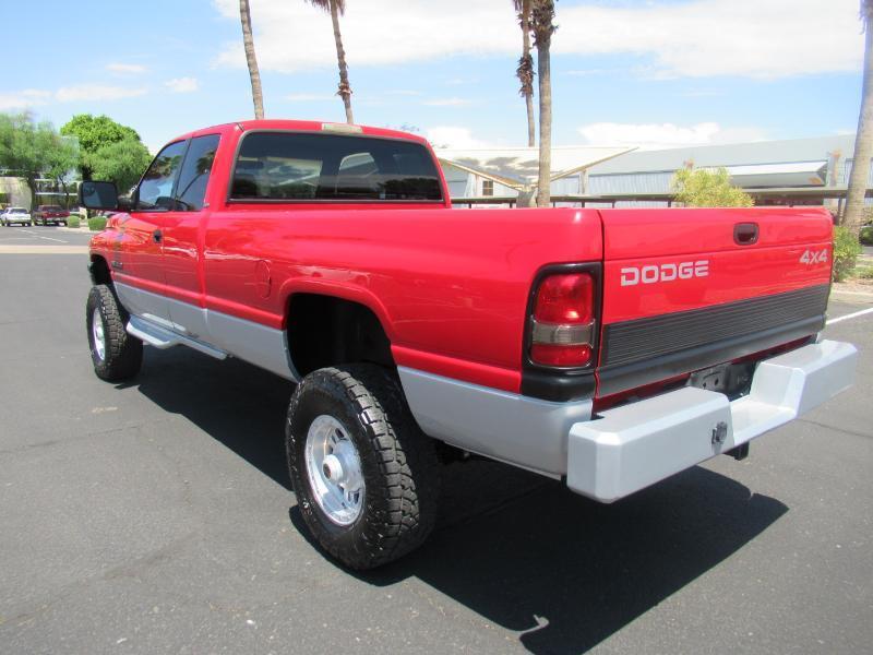 Dodge Ram 2500 ST Club Cab 6.5-ft. Bed 4WD 1996