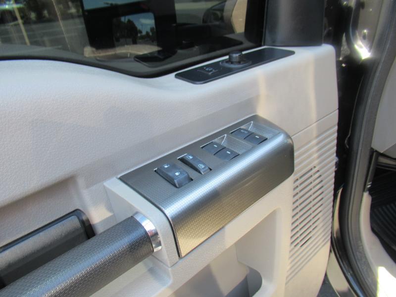 Ford F-250 SD Lariat Crew Cab 4WD 2009