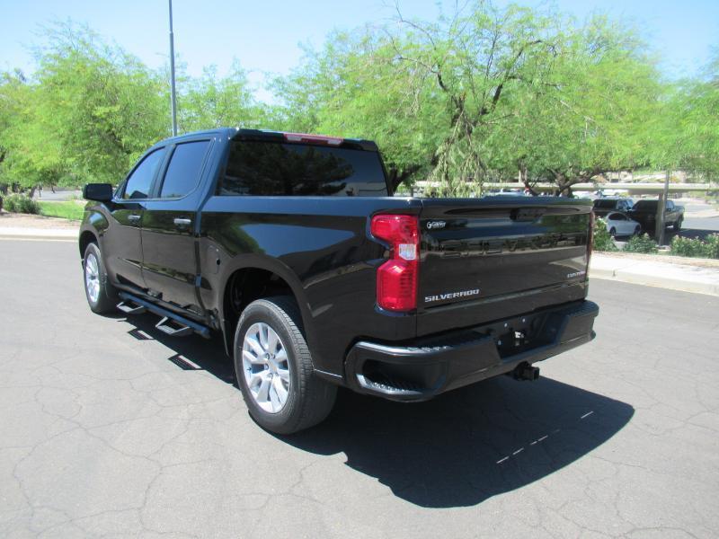 Chevrolet Silverado 1500 Custom Crew Cab 2WD 2023