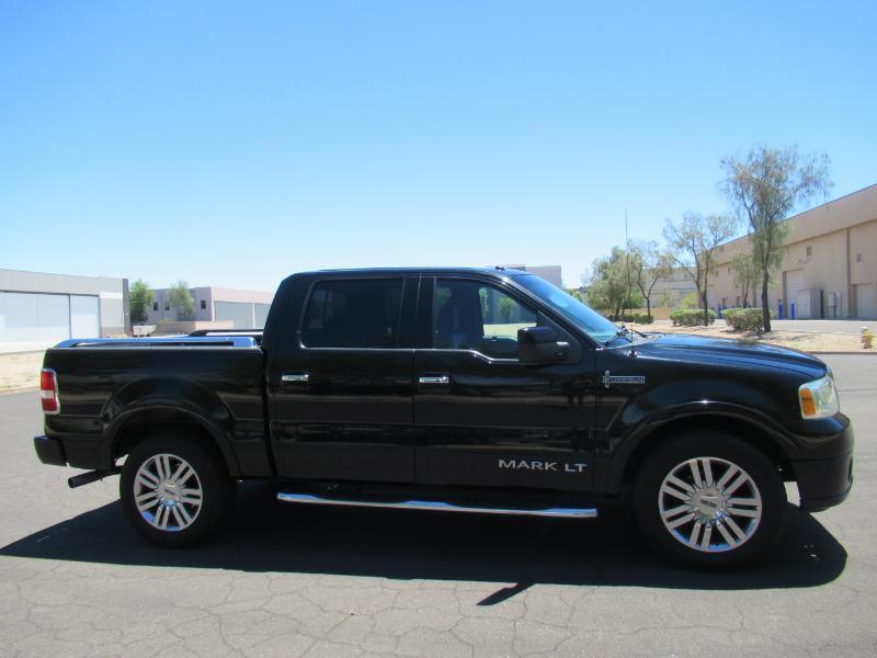 Lincoln Mark LT 2WD 2008