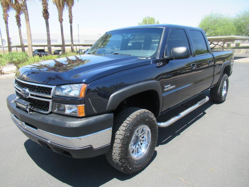 Chevrolet Silverado 2500HD LT1 Crew Cab 4WD 2006