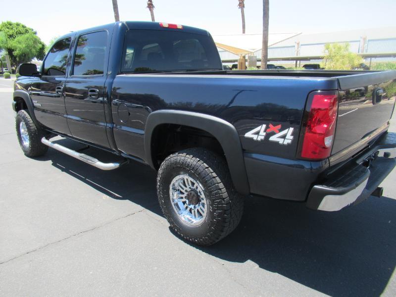 Chevrolet Silverado 2500HD LT1 Crew Cab 4WD 2006