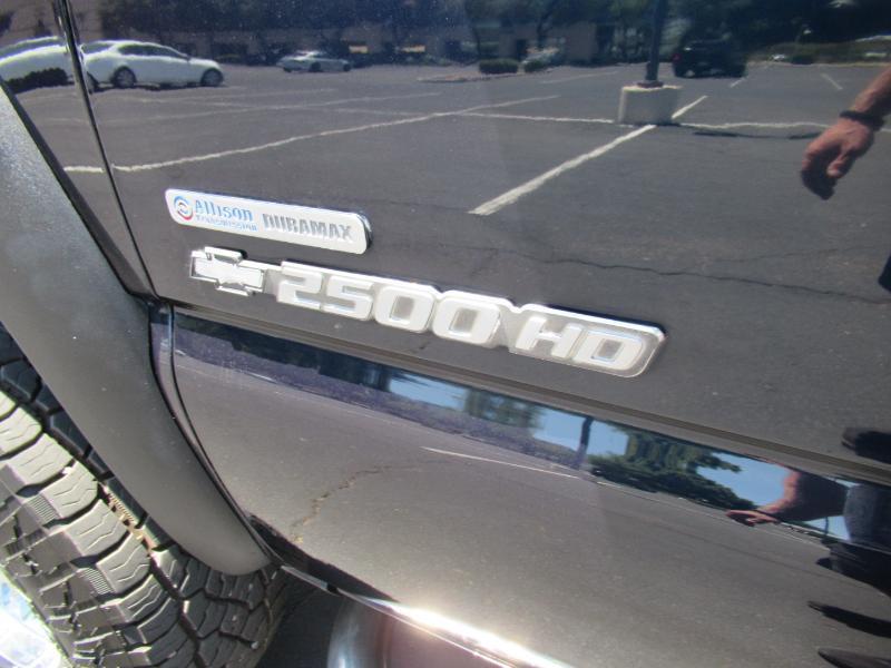 Chevrolet Silverado 2500HD LT1 Crew Cab 4WD 2006