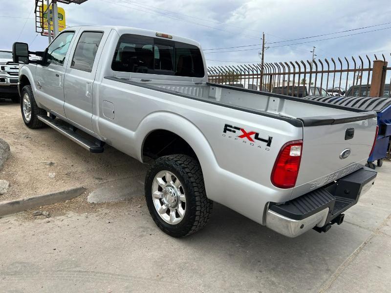 Ford F-350 SD Lariat Crew Cab 4WD 2011
