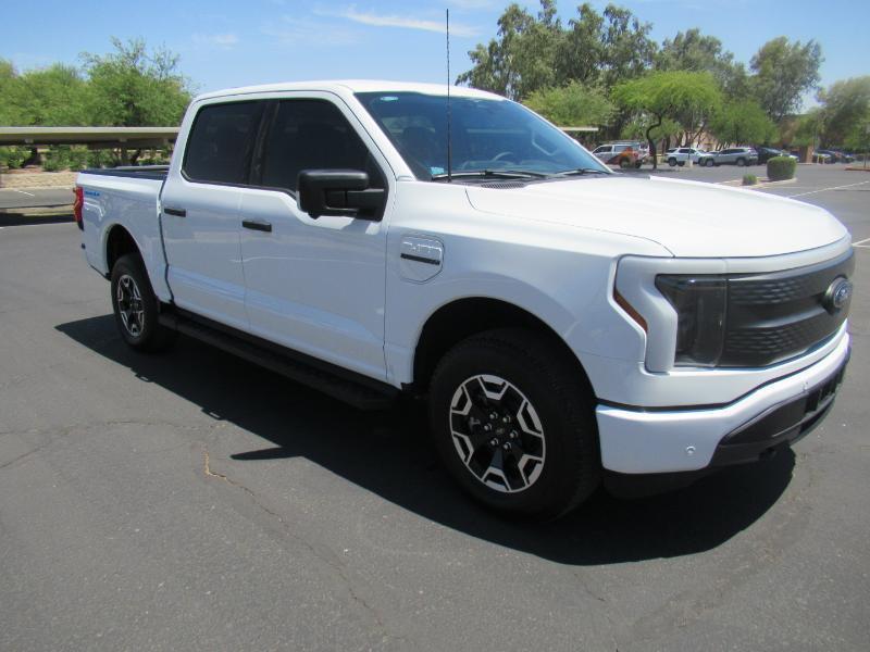 Ford F-150 Lightning Pro 2023