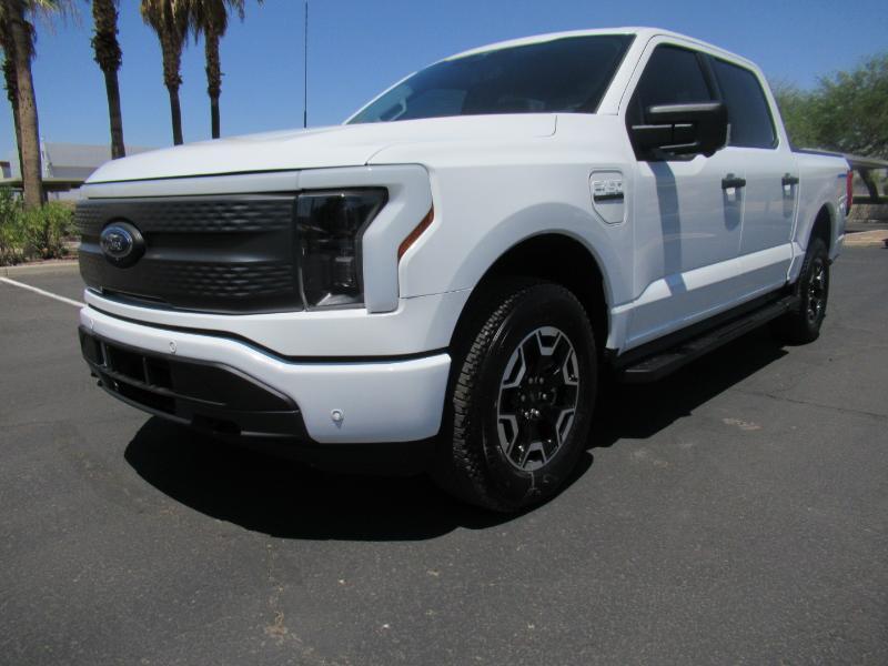 Ford F-150 Lightning Pro 2023
