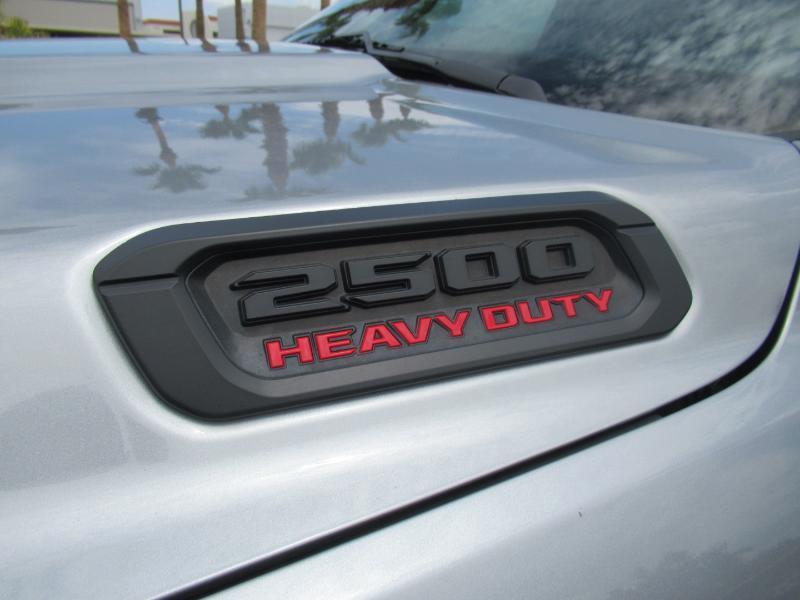 RAM 2500 Tradesman Crew Cab SWB 4WD 2021