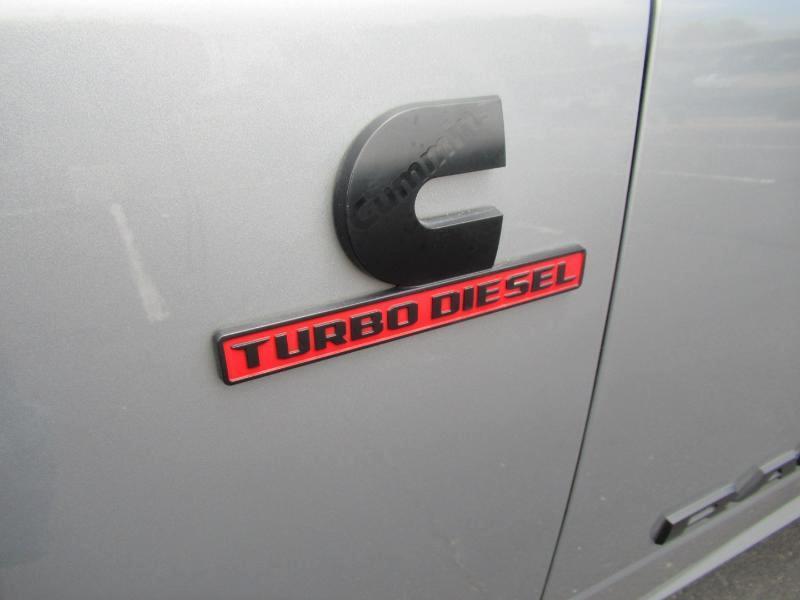 RAM 2500 Tradesman Crew Cab SWB 4WD 2021