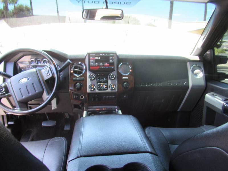 Ford F-250 SD Lariat Crew Cab 4WD 2015