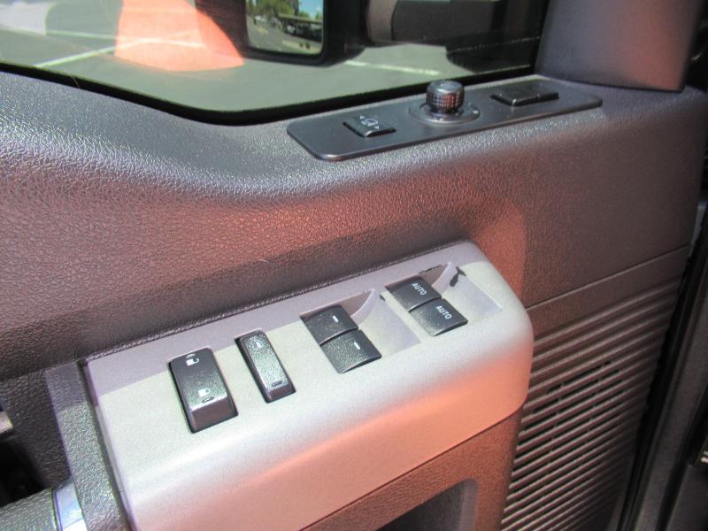Ford F-250 SD Lariat Crew Cab 4WD 2015