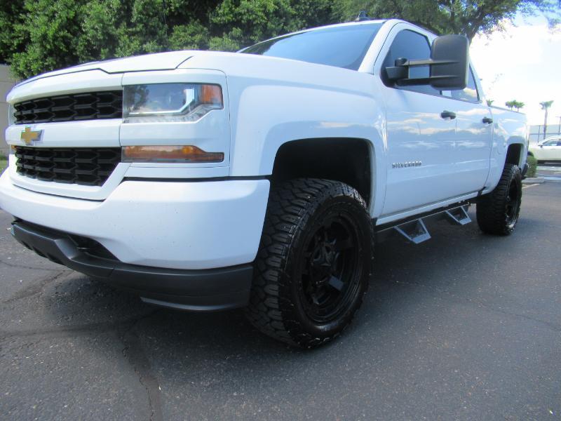 Chevrolet Silverado 1500 Custom Crew Cab 2WD 2018