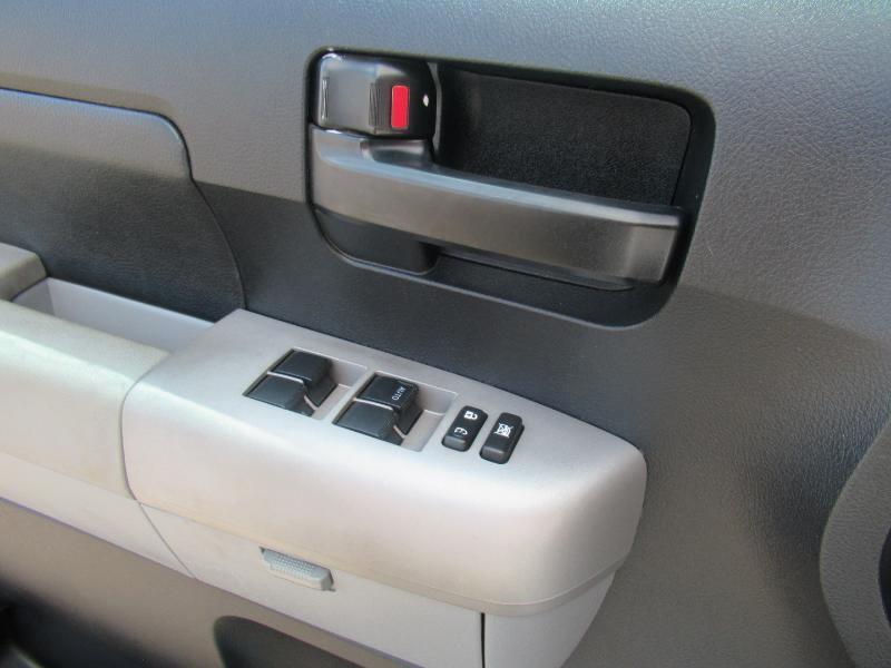 Toyota Tundra SR5 CrewMax 6AT 4WD 2007