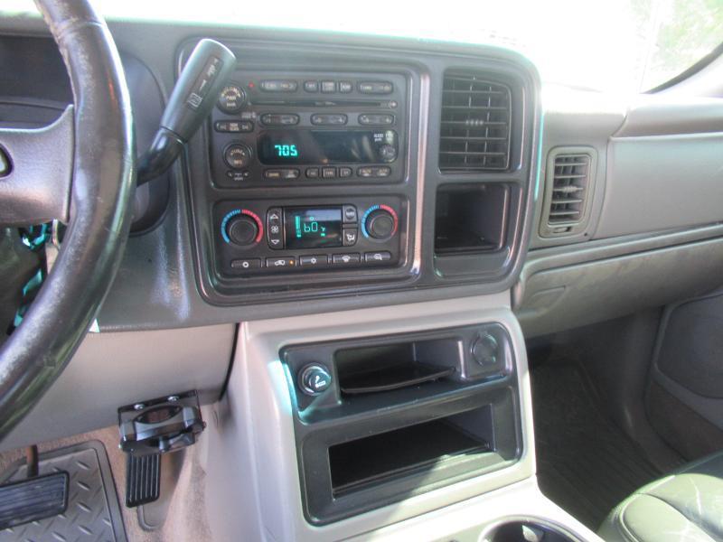 Chevrolet Silverado 3500 LS Crew Cab 4WD DRW 2005