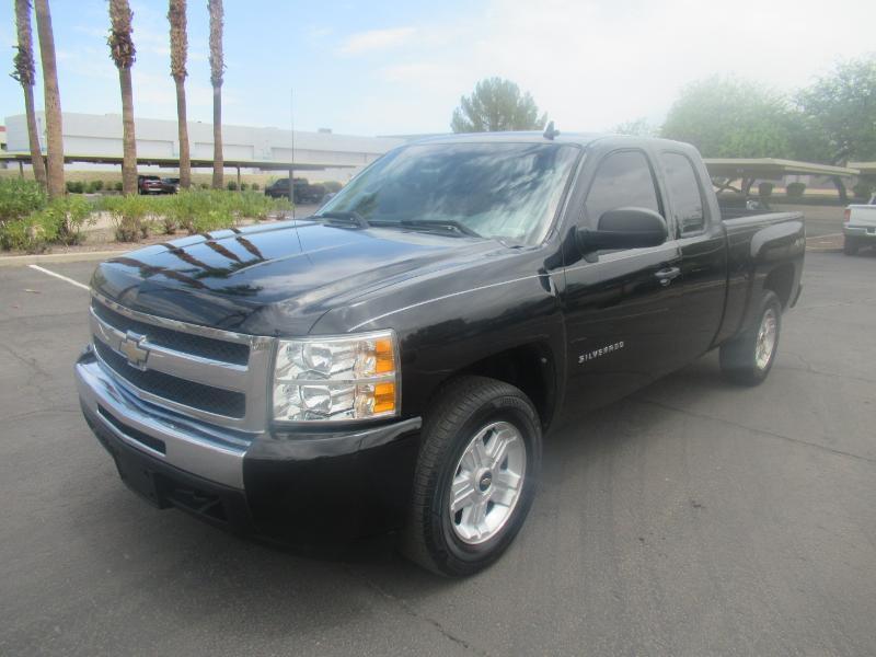 Chevrolet Silverado 1500 LS Extended Cab 4WD 2011