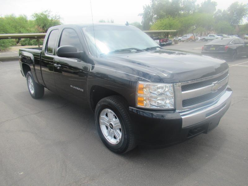Chevrolet Silverado 1500 LS Extended Cab 4WD 2011