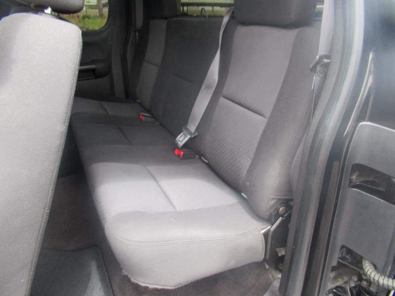 Chevrolet Silverado 1500 LS Extended Cab 4WD 2011