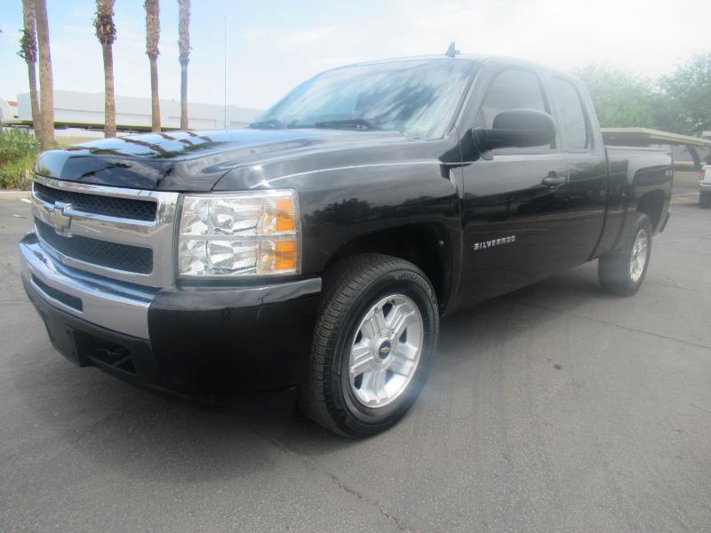 Chevrolet Silverado 1500 LS Extended Cab 4WD 2011