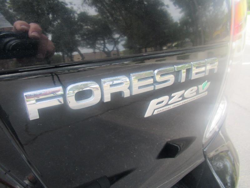 Subaru Forester 2.5X Touring 2011