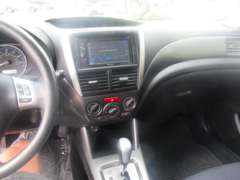 Subaru Forester 2.5X Touring 2011