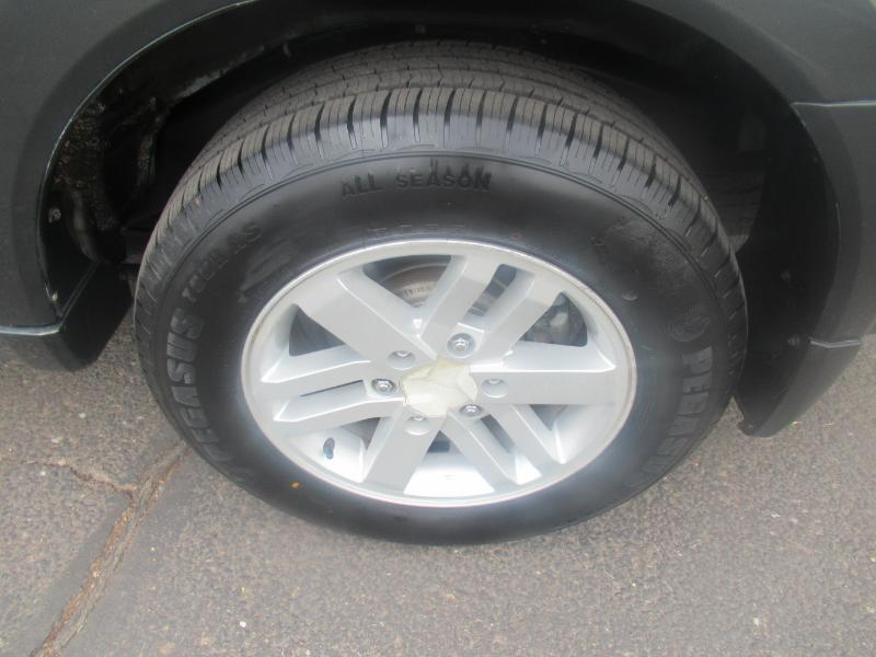 Isuzu Axiom S 4WD 2004