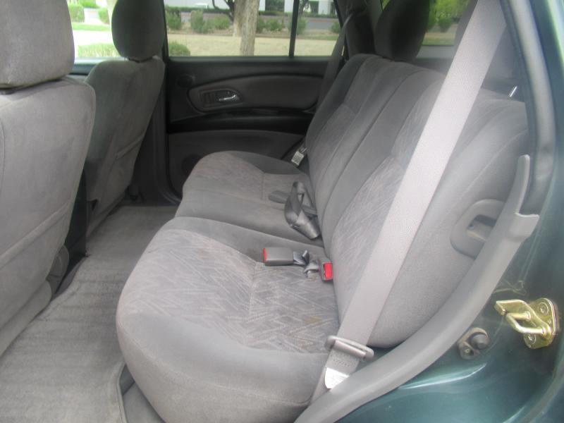 Isuzu Axiom S 4WD 2004