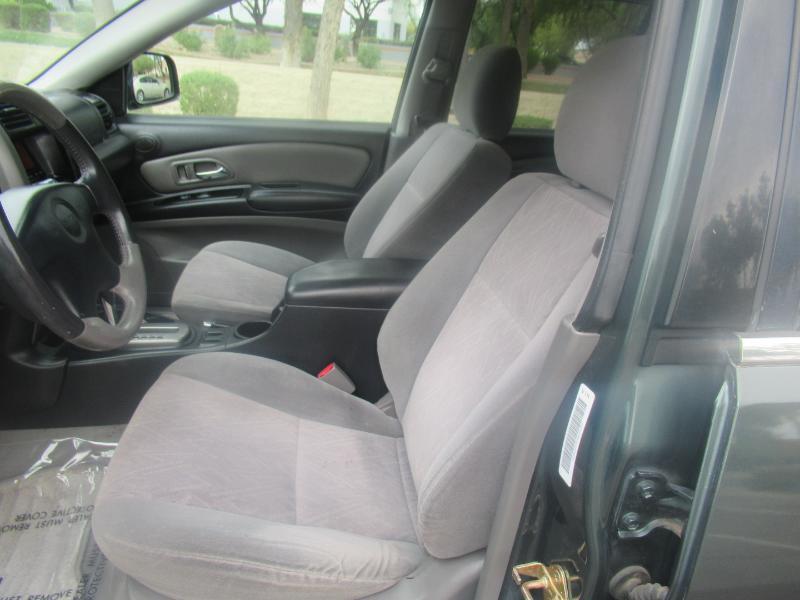 Isuzu Axiom S 4WD 2004