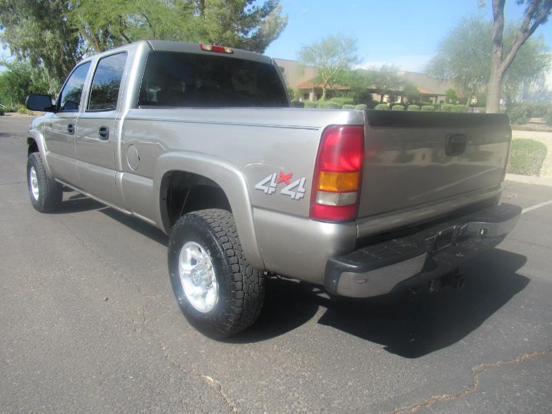 Chevrolet Silverado 2500HD Crew Cab Short Bed 4WD 2002