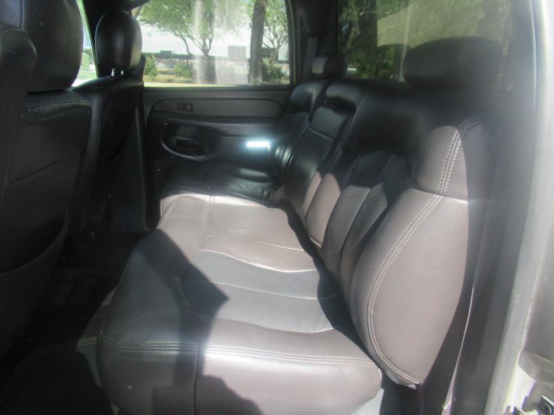 Chevrolet Silverado 2500HD Crew Cab Short Bed 4WD 2002