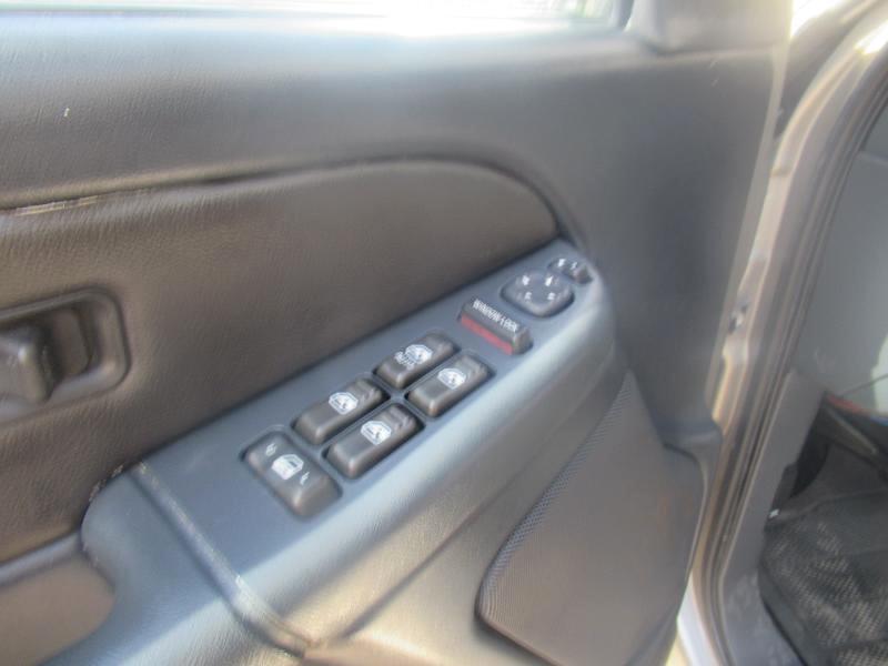 Chevrolet Silverado 2500HD Crew Cab Short Bed 4WD 2002