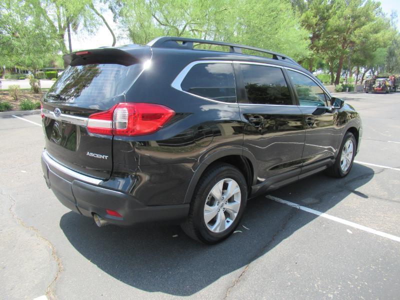 Subaru Ascent Base 8-Passenger 2019