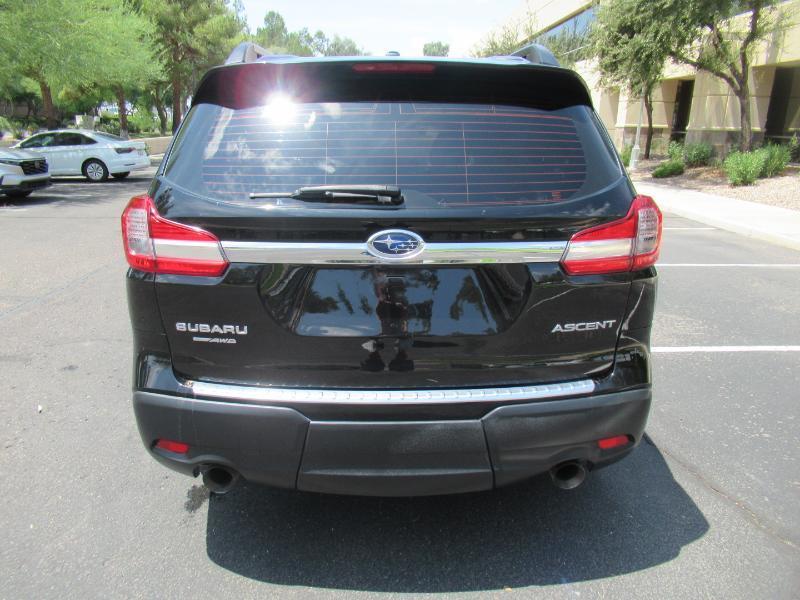Subaru Ascent Base 8-Passenger 2019