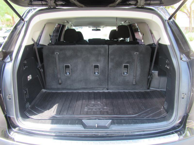 Subaru Ascent Base 8-Passenger 2019