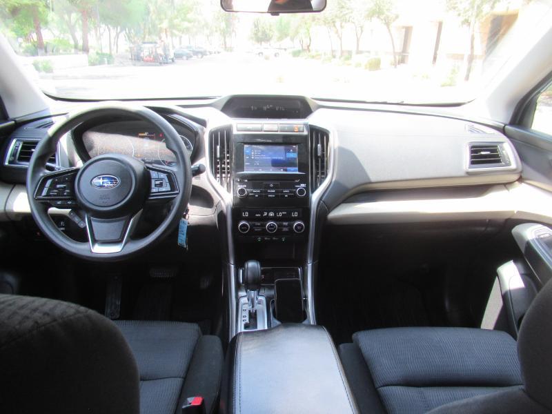 Subaru Ascent Base 8-Passenger 2019