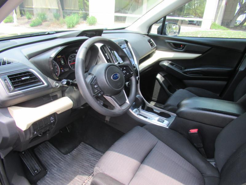 Subaru Ascent Base 8-Passenger 2019