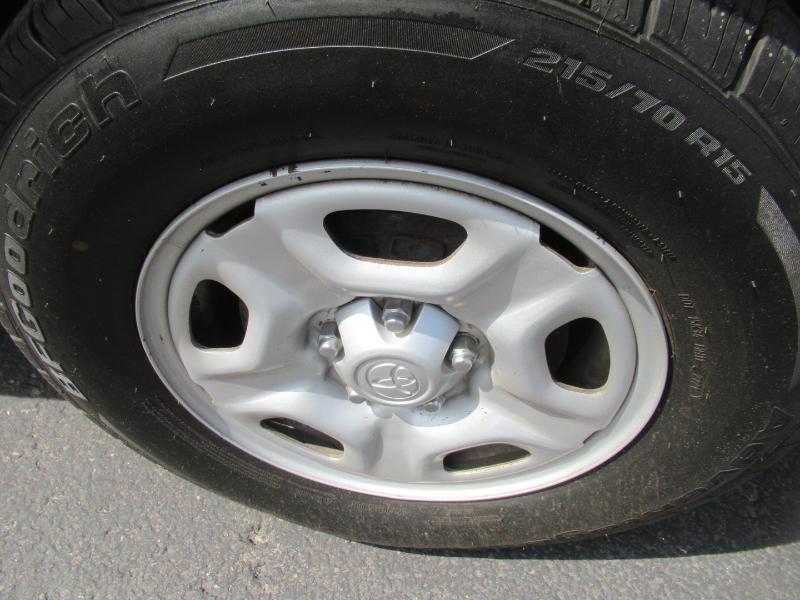 Toyota Tacoma Regular Cab 2WD 2010