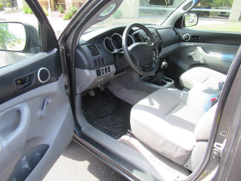 Toyota Tacoma Regular Cab 2WD 2010