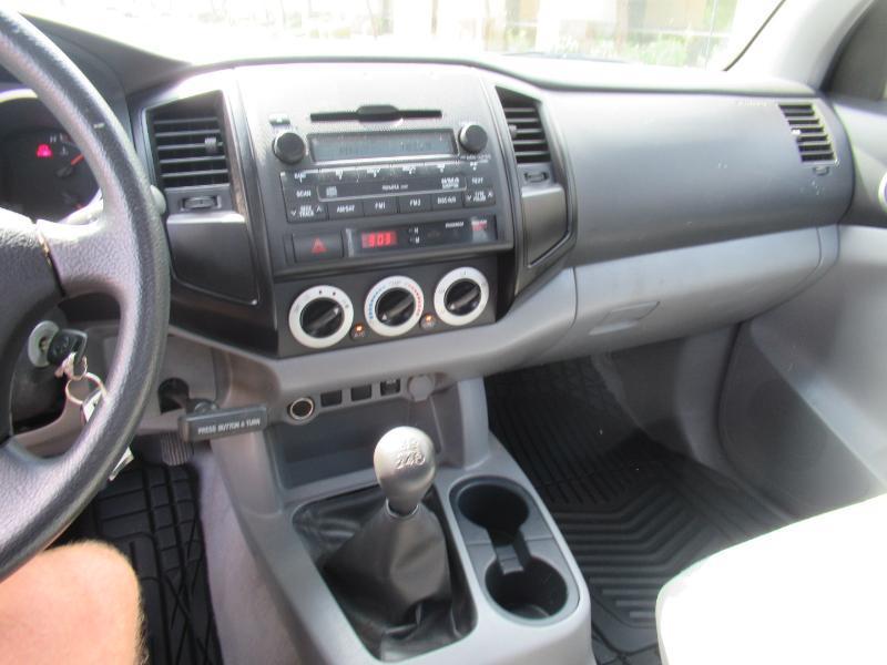 Toyota Tacoma Regular Cab 2WD 2010