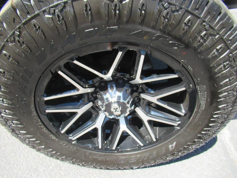 Chevrolet Silverado 2500HD LT Crew Cab 4WD 2004