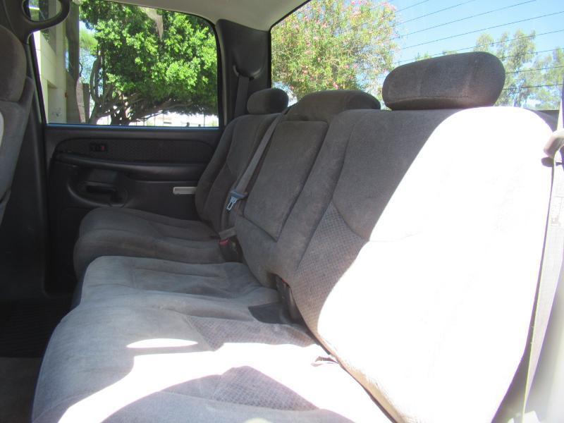 Chevrolet Silverado 2500HD LT Crew Cab 4WD 2004