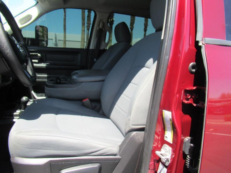 RAM 2500 Tradesman Crew Cab SWB 4WD 2017
