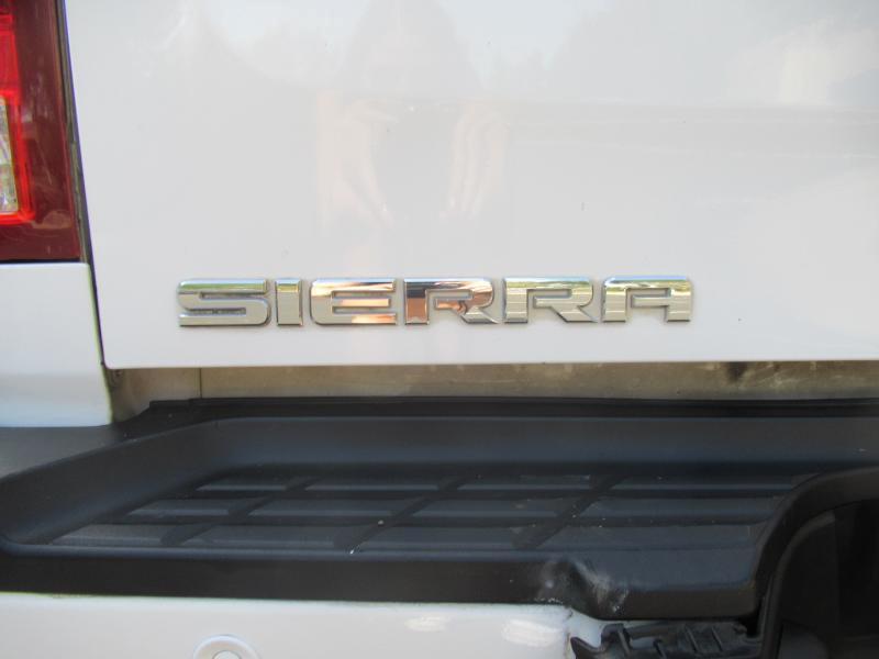 GMC Sierra 2500HD Denali Crew Cab 4WD 2013