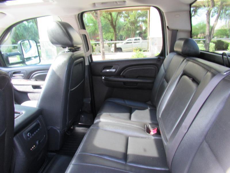 GMC Sierra 2500HD Denali Crew Cab 4WD 2013