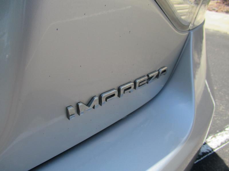 Subaru Impreza 2.5i 5-door 2009