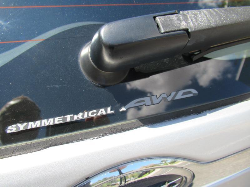 Subaru Impreza 2.5i 5-door 2009