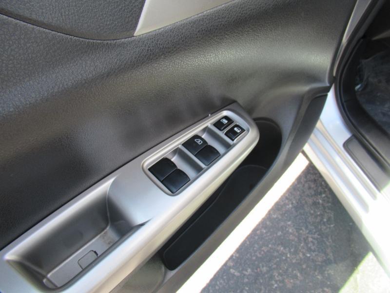 Subaru Impreza 2.5i 5-door 2009