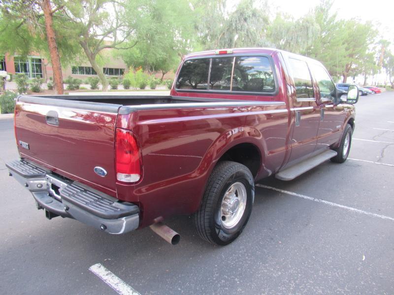 Ford F-250 SD Lariat Crew Cab 2WD 2004