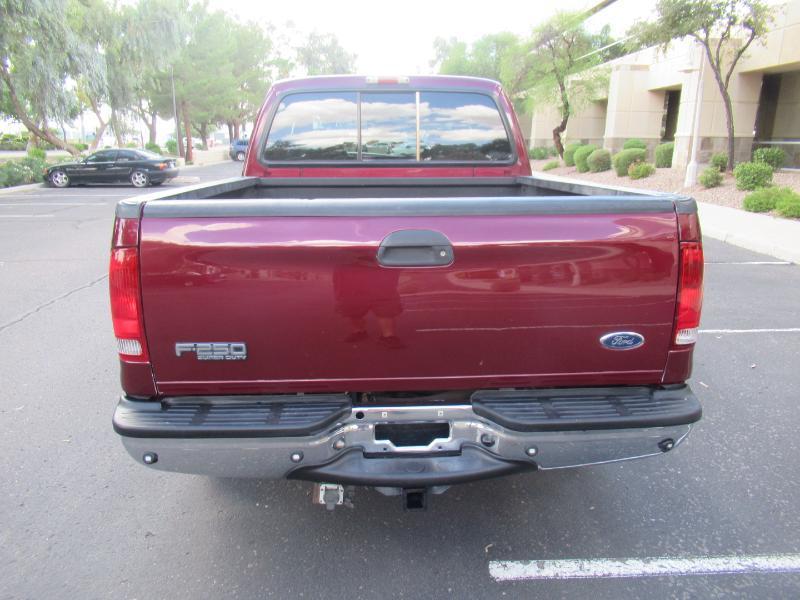 Ford F-250 SD Lariat Crew Cab 2WD 2004