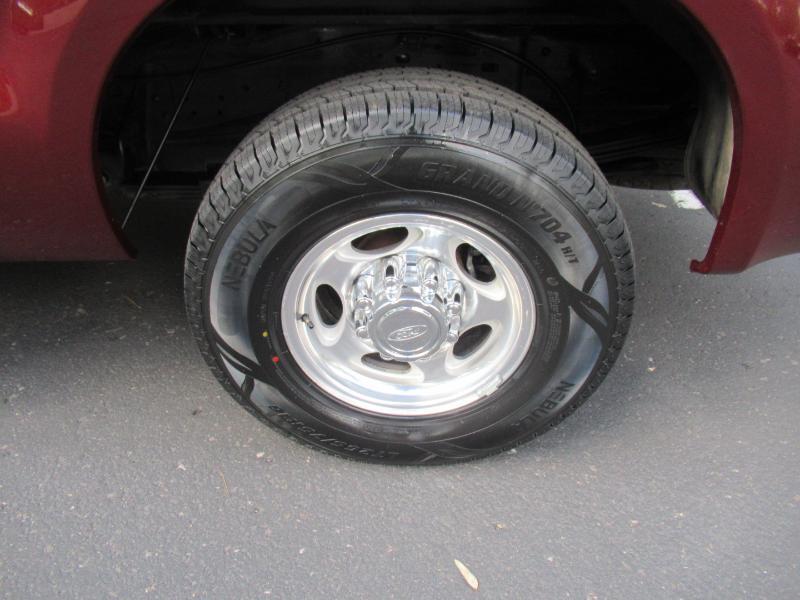 Ford F-250 SD Lariat Crew Cab 2WD 2004
