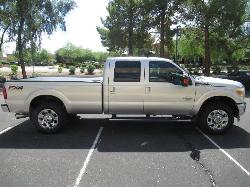 Ford F-250 SD Lariat Crew Cab Long Bed 4WD 2016