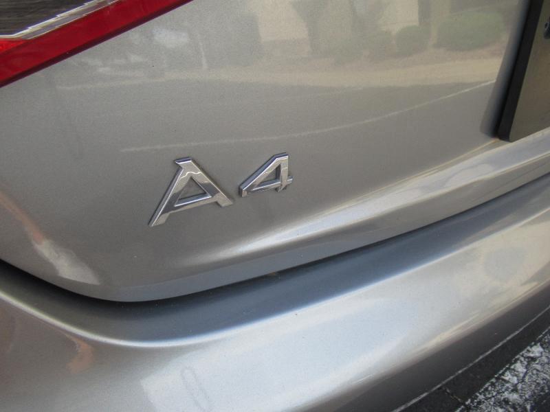 Audi A4 2.0 T Sedan FrontTrak Multitronic 2011